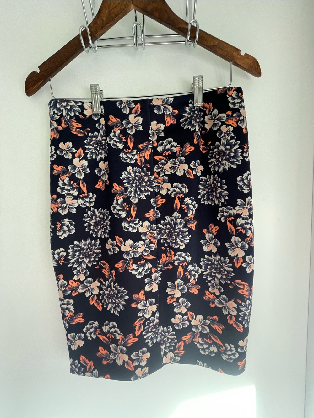 Dynamite Pencil Skirt Floral Print size M